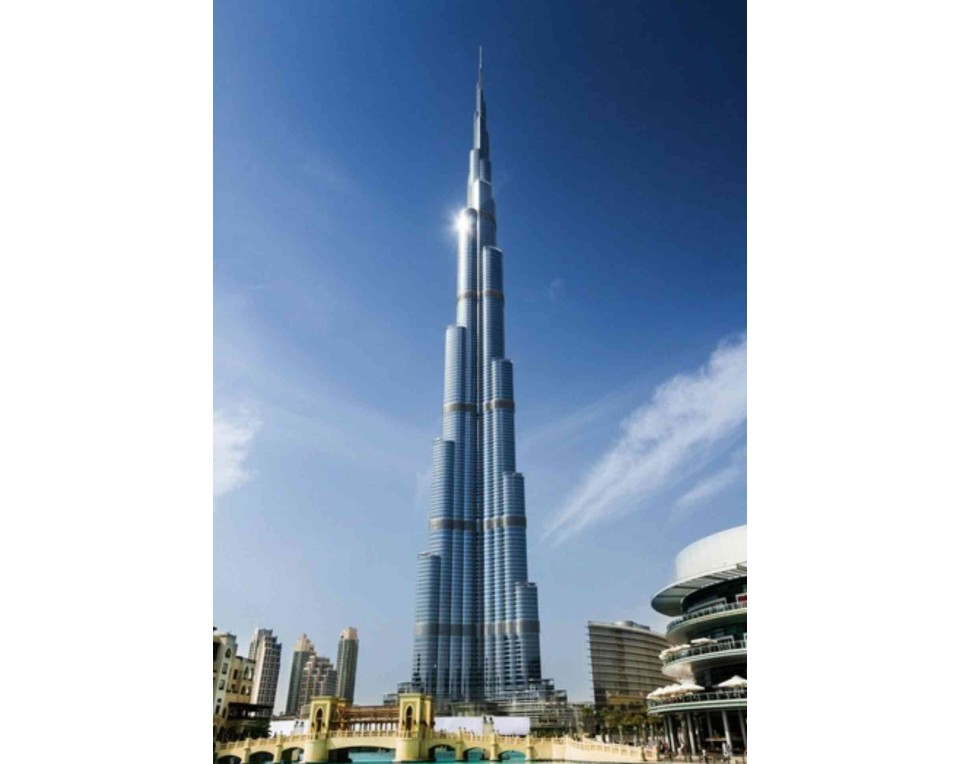 ΠΙΝΑΚΑΣ ΣΕ ΚΑΜΒΑ Burj Khalifa