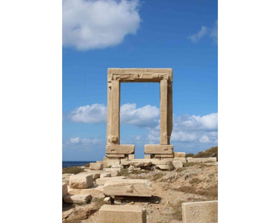 ΠΙΝΑΚΑΣ ΣΕ ΚΑΜΒΑ Πύλη της Νάξου