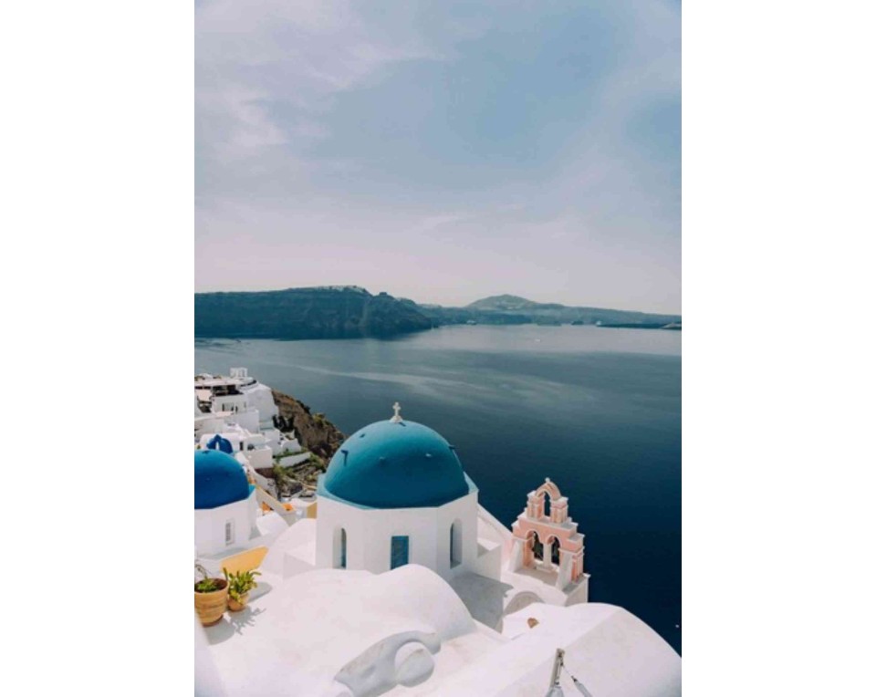 ΠΙΝΑΚΑΣ ΣΕ ΚΑΜΒΑ Μπλε Τρούλος στη Σαντορίνη